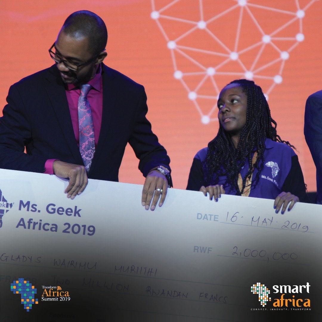 Miss Geek Africa 2019: Josephine Uwase, de la RD Congo, remporte le concours. (détails) 2 Miss Geek Africa 2019: Josephine Uwase, de la RD Congo, remporte le concours. (détails) 2