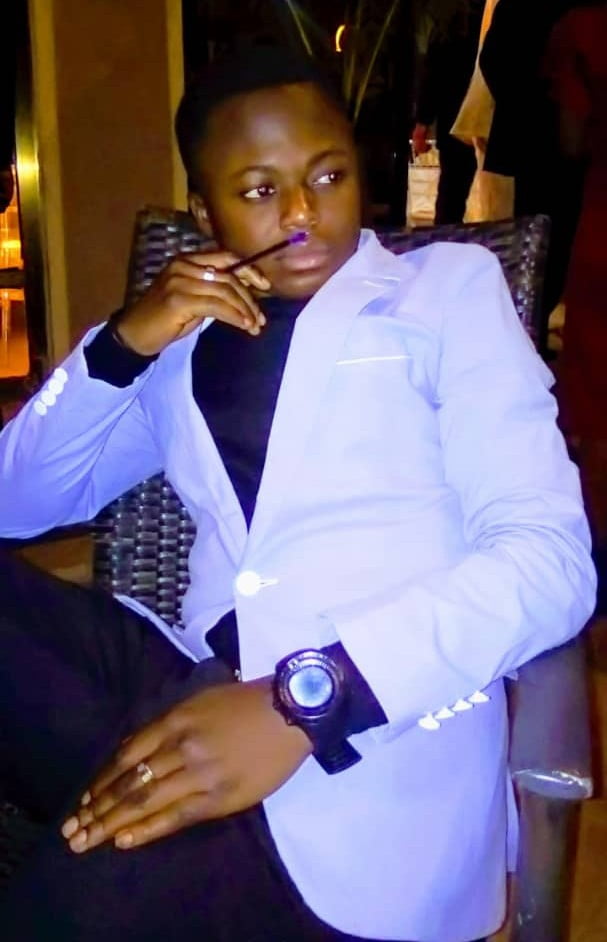 Coup d'oeil sur Allia Kasongo, le comédien qui enflamme la toile avec ses vidéos comiques 1 Coup d'oeil sur Allia Kasongo, le comédien qui enflamme la toile avec ses vidéos comiques 1