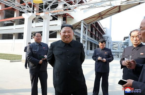 Kim Jong-un mort? Des soupçons sur la dernière photo 1 Kim Jong-un mort? Des soupçons sur la dernière photo 1