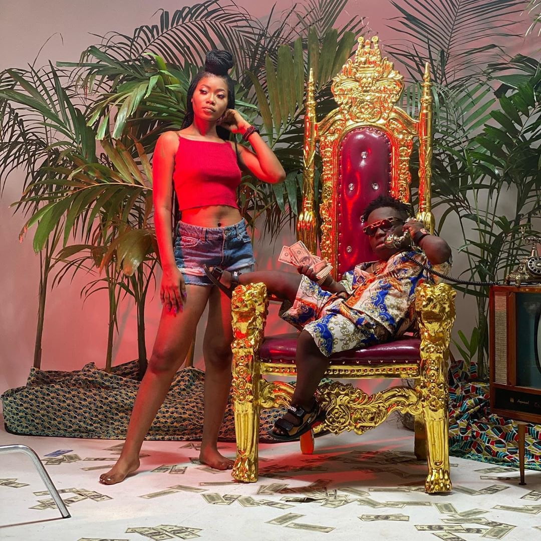 Le milliardaire nain Shatta Bandle montre sa "belle femme" (Photos) 2