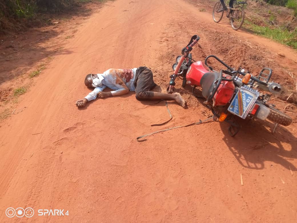 Mongala : ONG-AJBS monte au créneau pour dénoncée l'assassinat d’un motocycliste par les bandits à main armée dans le territoire de Bumba. 1 Mongala : ONG-AJBS monte au créneau pour dénoncée l'assassinat d’un motocycliste par les bandits à main armée dans le territoire de Bumba. 1